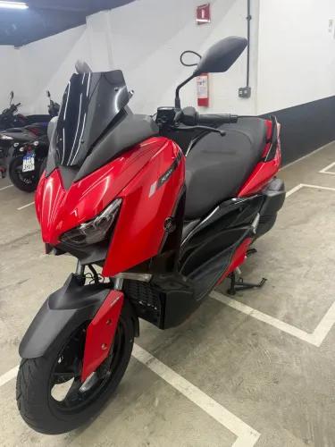 Xmax vermelha zerada 