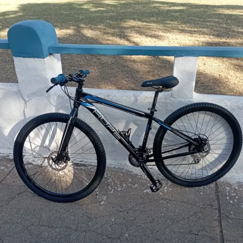 BICICLETA HOPE ARO 29 EM ÓTIMO ESTADO