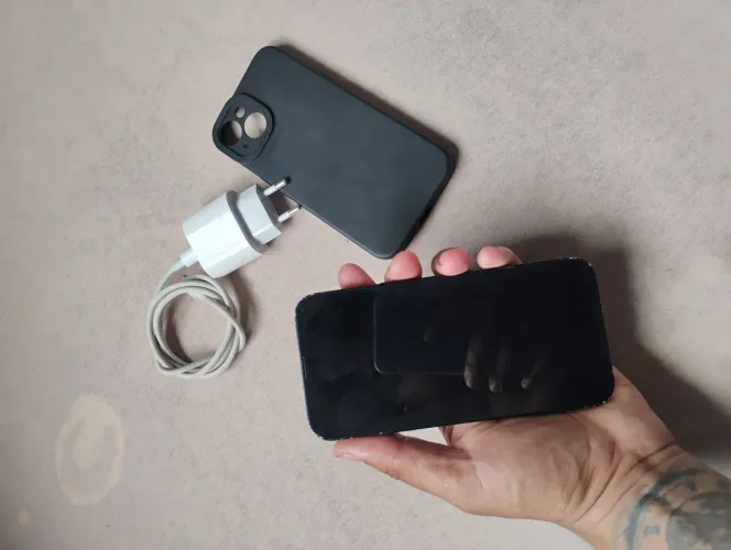 iPhone 13 extra 128GB