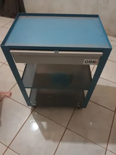 Carrinho para oficina de carro ou moto