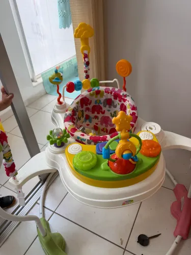 Pula-pula Jumper 360° bebê infantil.