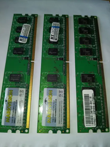 3 memórias DDR2 800mhz