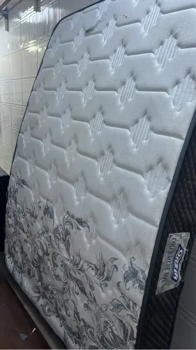 Cama box com baú
