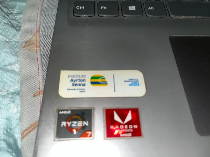 Sucata Lenovo IdeaPad S145 - Carcaça + Teclado + Placa