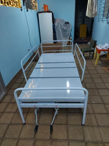 Cama hospitalar