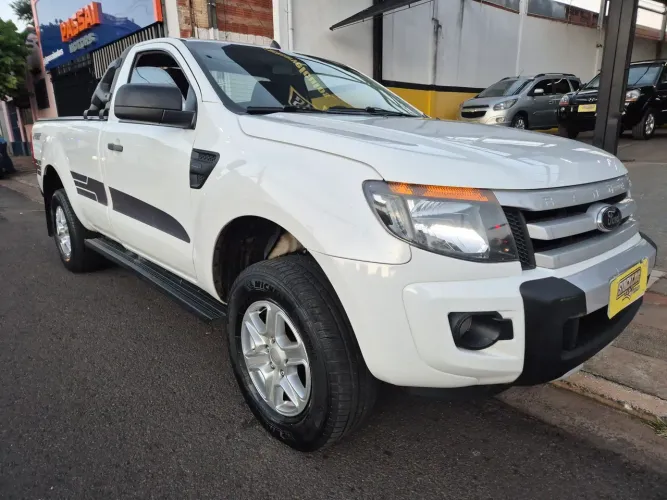 Ford Ranger XLS 2.5 16V 4X2 CS 2014