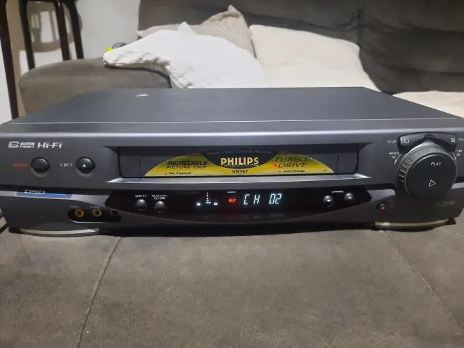 Video Cassete Philips 6 Heads Vr757 Turbo Drive Stereo Iluminator..Top!!!