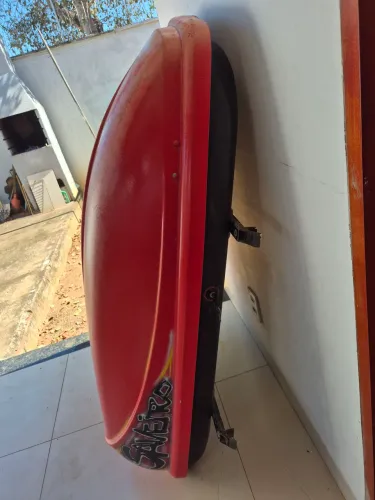 Baú bagageiro de teto para automóveis