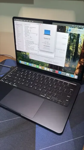 MacBook Air M4