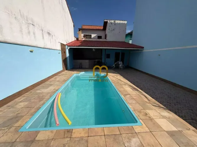 Casa triplex com piscina aquecida e sauna no Brito, em Campo Grande.