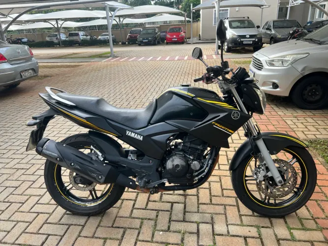 Moto Top