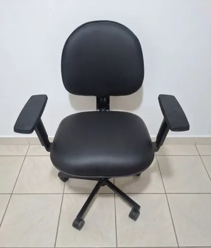 Cadeira executiva giratória 