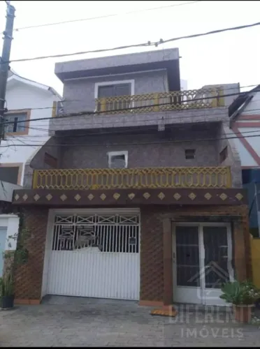 Sobrado com 3 Dormitórios para Alugar no Cambuci