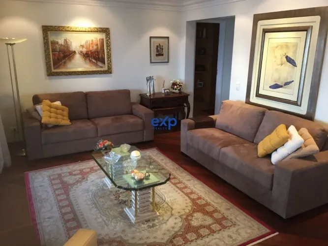 Apartamento a venda 200m 04 Suítes em Moema