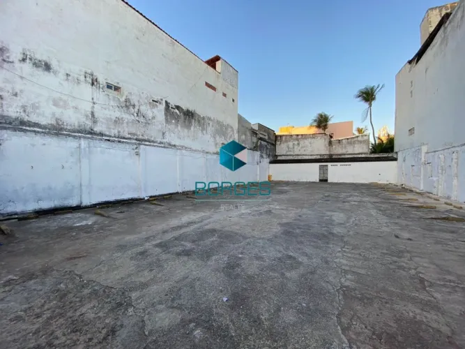 TERRENO COMERCIAL em SALVADOR - BA, Pituba