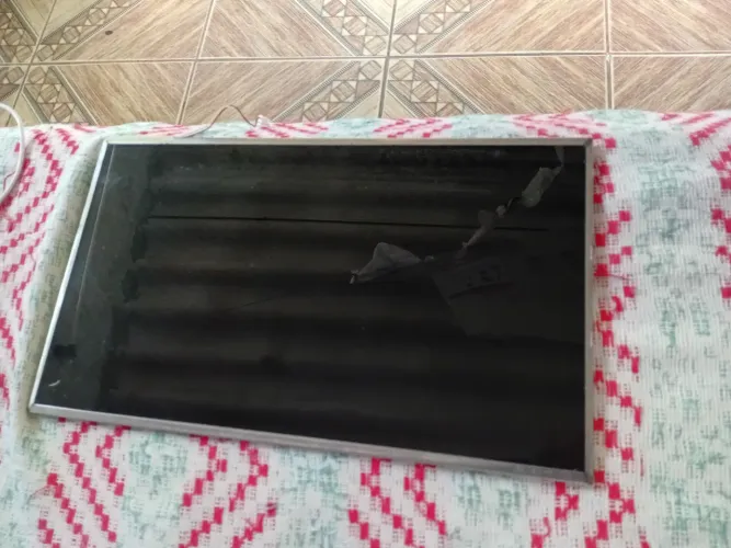 Tela de LCD 16 polegadas 30 pinos (lâmpada)