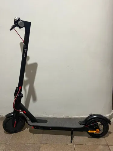 Patinete 0km, novo, sem uso.