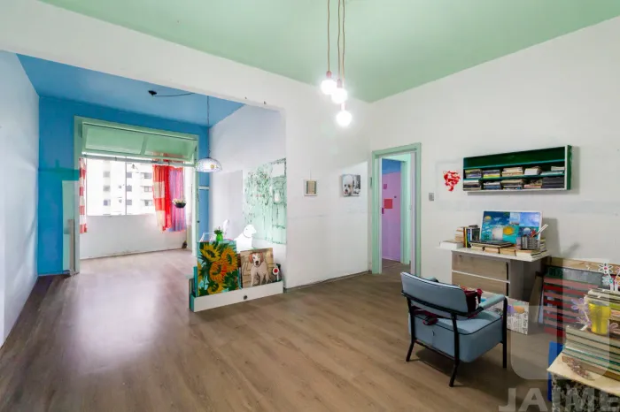 Apartamento amplo com 2 dormitórios e 1 banheiro - Santa Cecília