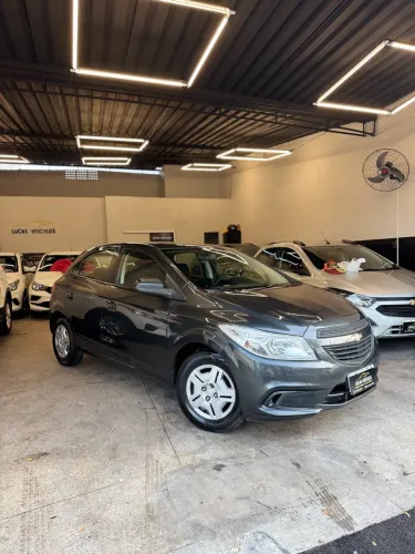 Chevrolet Onix JOY Hatch 1.0 8V Flex Mec. 4P 2018
