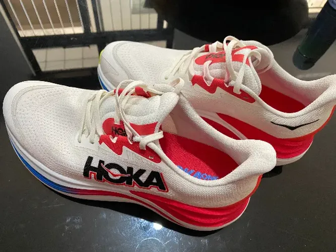 Tênis Hoka Skyward X - 43