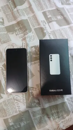 Celular S23 FE