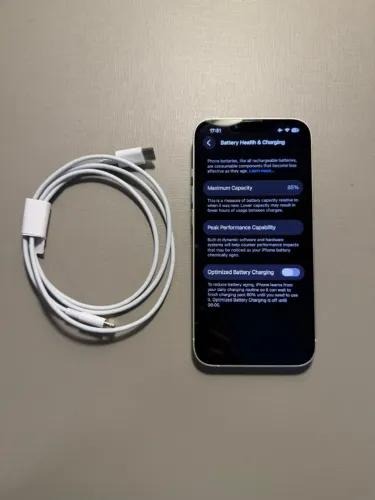 IPhone 13 branco - 128GB - Bateria ótima (85%) + cabo original nunca usado