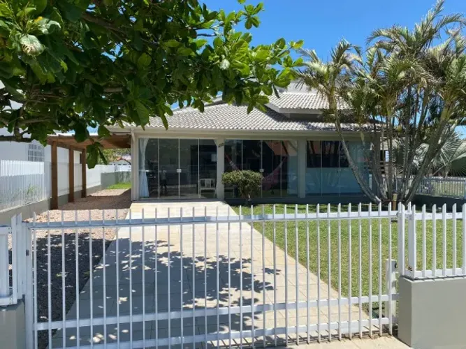 Casa Mobiliada, Paiquere, Morro dos Conventos