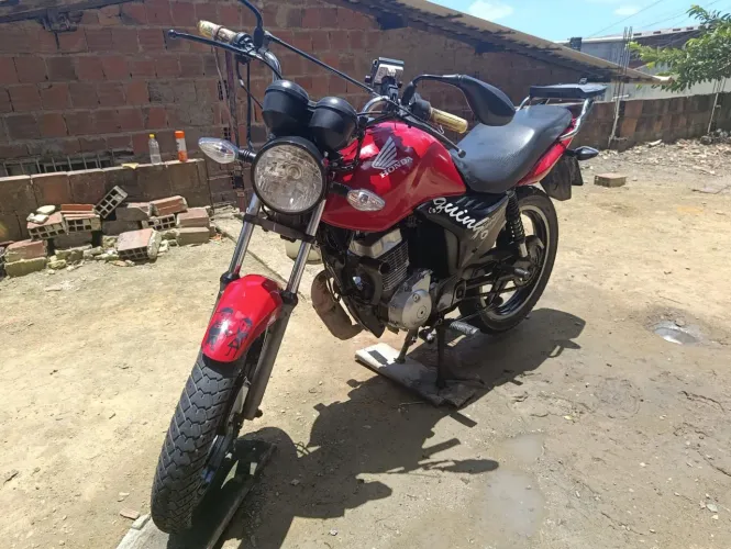 Fan 125 2009 em excelente condições
