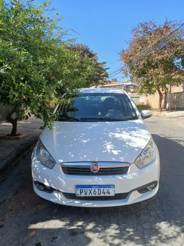 Fiat Grand Siena Attrac. 1.4 EVO F.flex 8V 2015