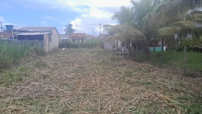 Vendo um Lote em caravelas Bahia. Com IPTU e recibo de compra,rua calçada com iluminação