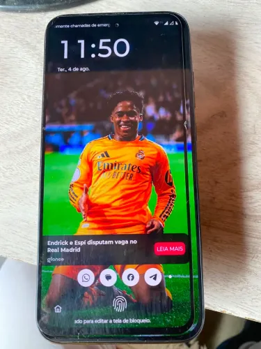 Moto G77 3 meses de uso muito novo.
