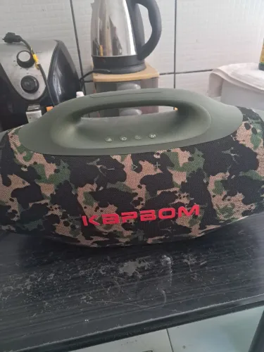 Bombox 300 whlts kap bom