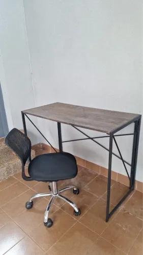 VENDO MESA EM PERFEITO ESTADO! Cadeira de BRINDE