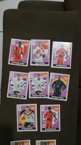 8 figurinhas raras extra stickers (bordo)