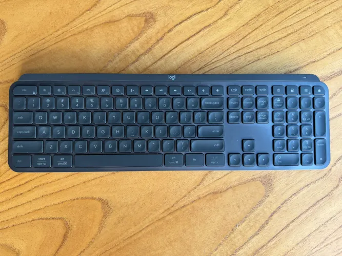 Teclado Logitech MX Keys S Layout Internacional Grafite com Receptor USB
