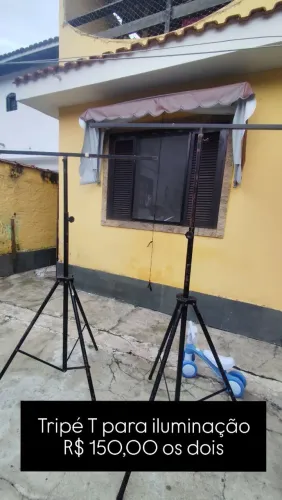 Tripé para iluminação DJ