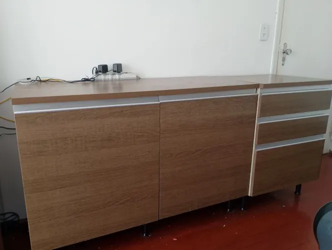 Armário de Cozinha Grande - Lindo e Bem Conservado