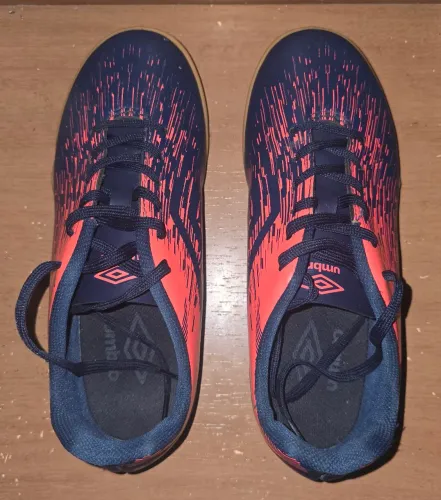 Chuteira futsal Umbro