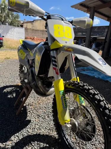 Husqvarna TC 300 2025