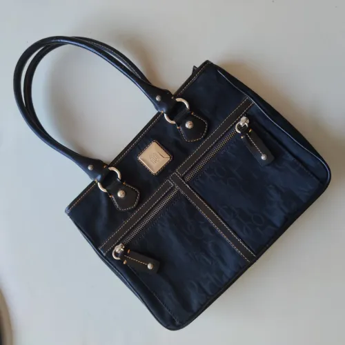 Bolsa Victor Hugo original, em excelente estado e pouco usada.