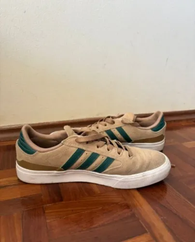 Tênis adidas Busenitz, tamanho 39/40
