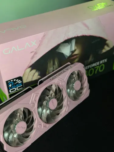 Placa de Vídeo Seminova - RTX 4070 12GB Galax EX Gamer Pink por R$4.499,00 - 056784