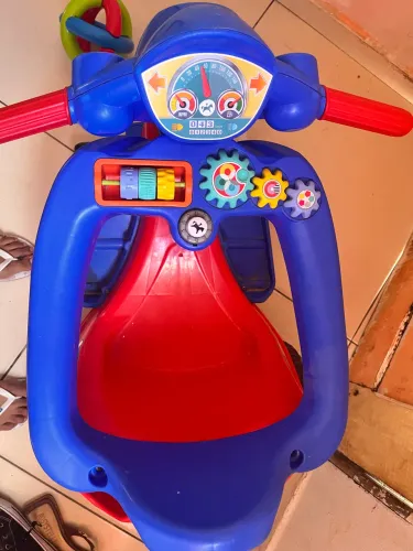Vendo carrinho de passeio+andaja
