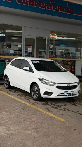 Chevrolet Onix Hatch LT 1.0 8V Flex Mec. 4P 2018