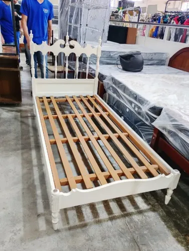 CAMA USADA MADEIRA SOLTEIRO