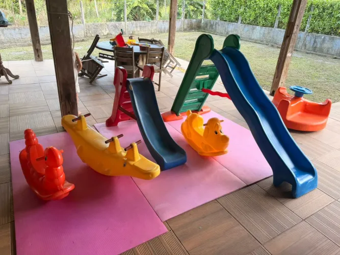 Parquinho infantil playground