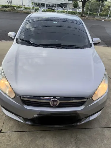 Fiat Grand Siena Essence 1.6 Flex 16V 2015