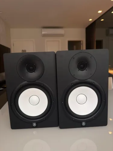 Yamaha HS8 PAR - Monitores de Referência para Estúdio | 120W RMS | Som Profissional