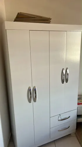 GUARDA-ROUPA NOVO