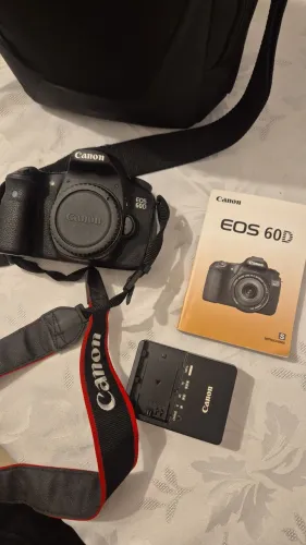 Canon 60d 9k clic bem nova